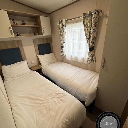 Palm Grove 182 - Pet Friendly, Wifi, Close To Beach And Clubhouse - Golden Palm Resort - Meadow Lakes Caravan & Lodge Hire スケッグネス エクステリア 写真