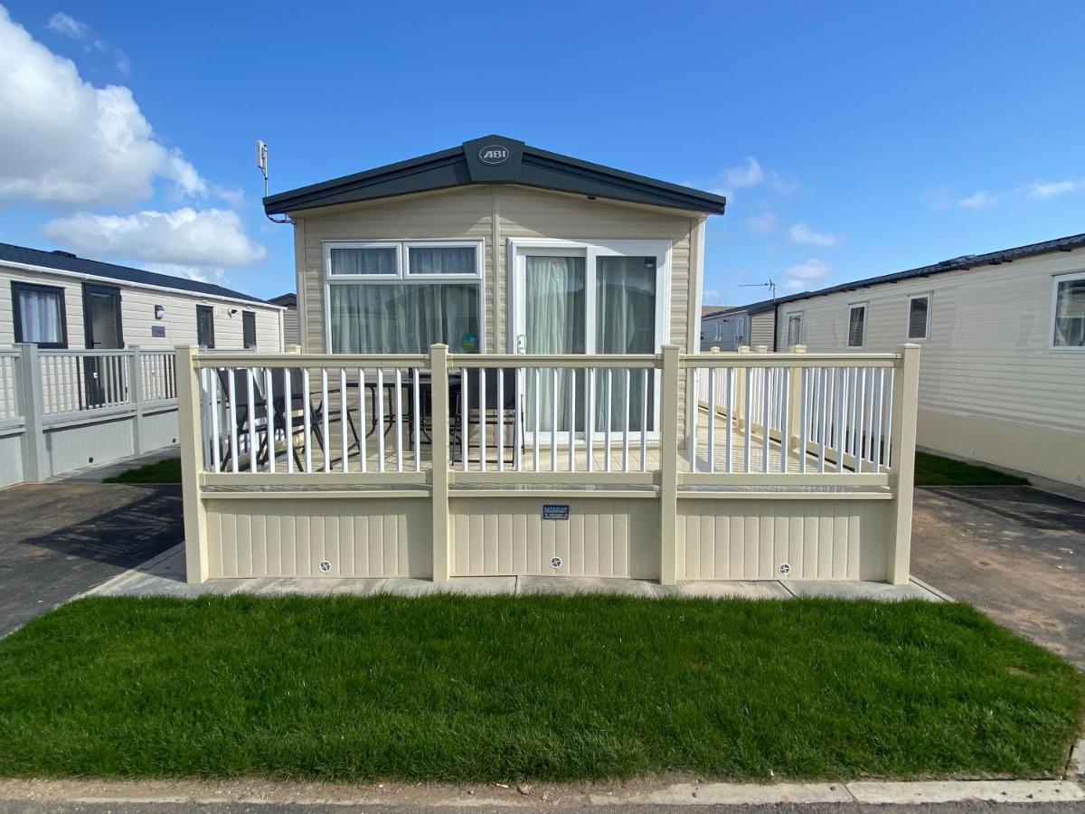 Palm Grove 182 - Pet Friendly, Wifi, Close To Beach And Clubhouse - Golden Palm Resort - Meadow Lakes Caravan & Lodge Hire スケッグネス エクステリア 写真