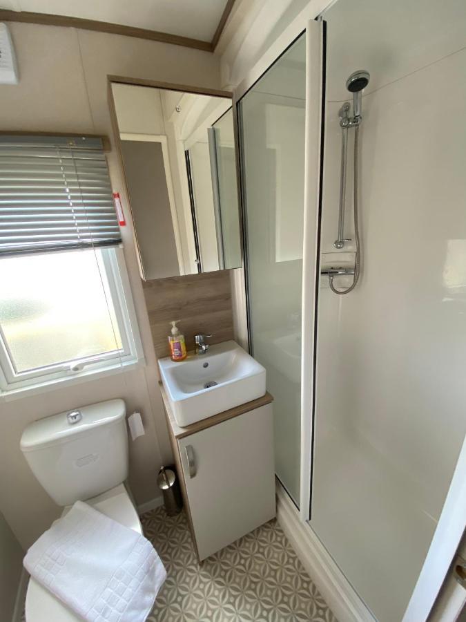Palm Grove 182 - Pet Friendly, Wifi, Close To Beach And Clubhouse - Golden Palm Resort - Meadow Lakes Caravan & Lodge Hire スケッグネス エクステリア 写真