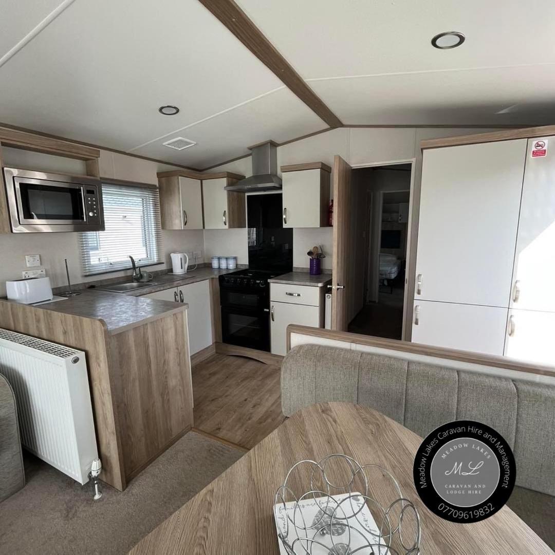Palm Grove 182 - Pet Friendly, Wifi, Close To Beach And Clubhouse - Golden Palm Resort - Meadow Lakes Caravan & Lodge Hire スケッグネス エクステリア 写真
