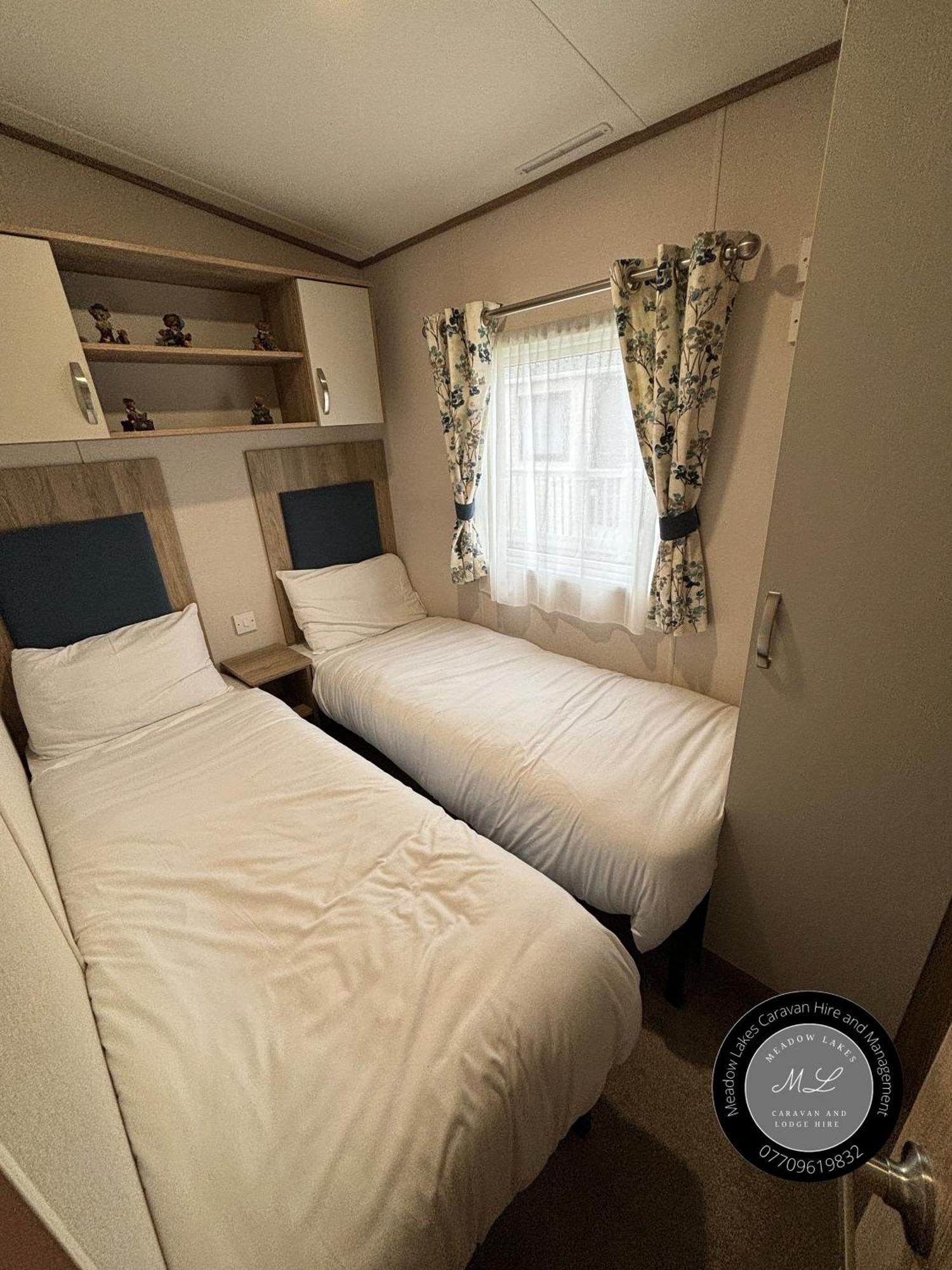 Palm Grove 182 - Pet Friendly, Wifi, Close To Beach And Clubhouse - Golden Palm Resort - Meadow Lakes Caravan & Lodge Hire スケッグネス エクステリア 写真