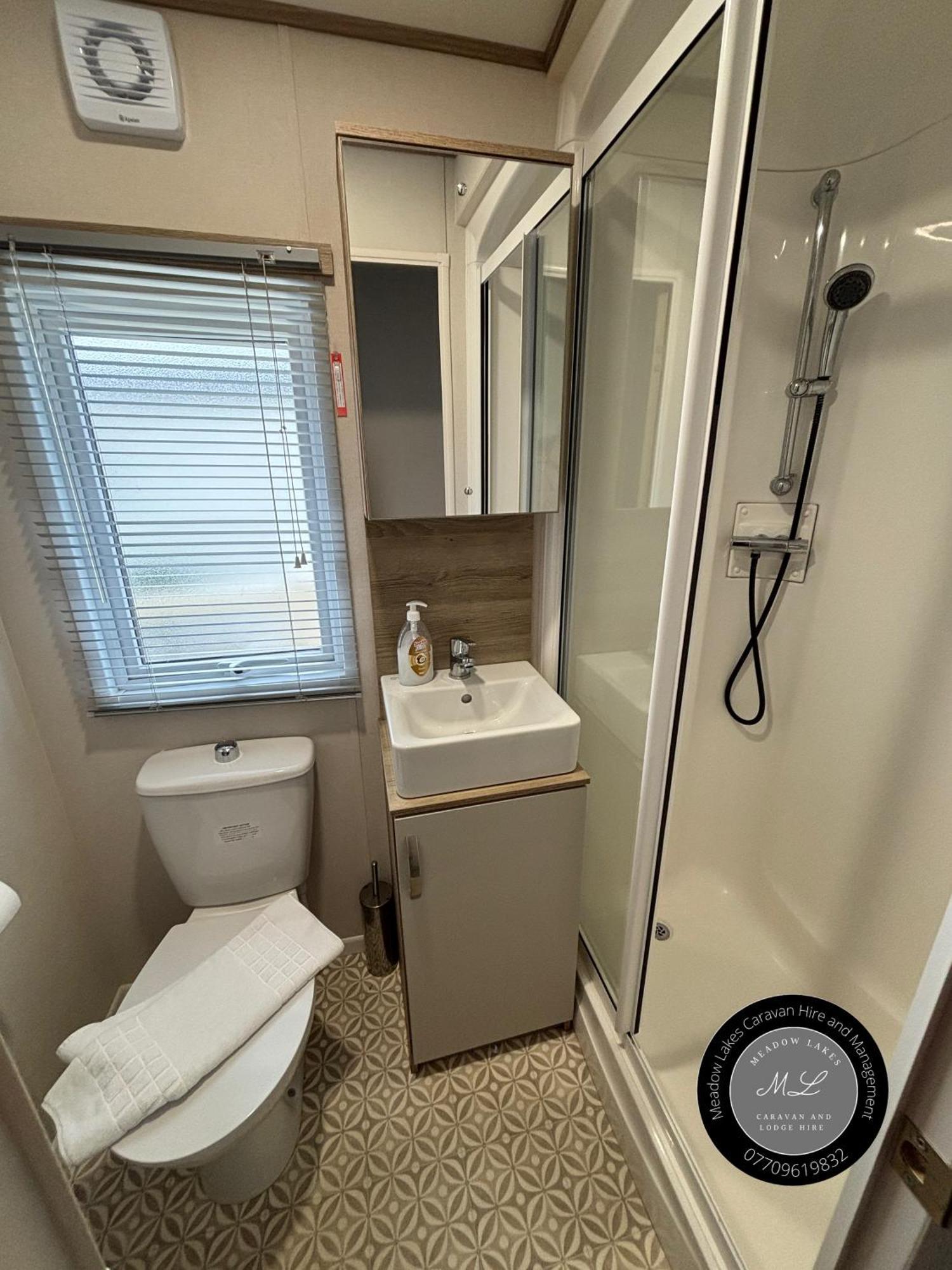 Palm Grove 182 - Pet Friendly, Wifi, Close To Beach And Clubhouse - Golden Palm Resort - Meadow Lakes Caravan & Lodge Hire スケッグネス エクステリア 写真